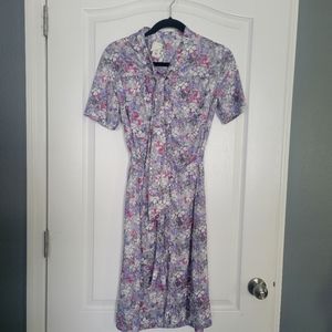 Vintage dress Three Rs made in usa approx size Small. Pink purple floral
